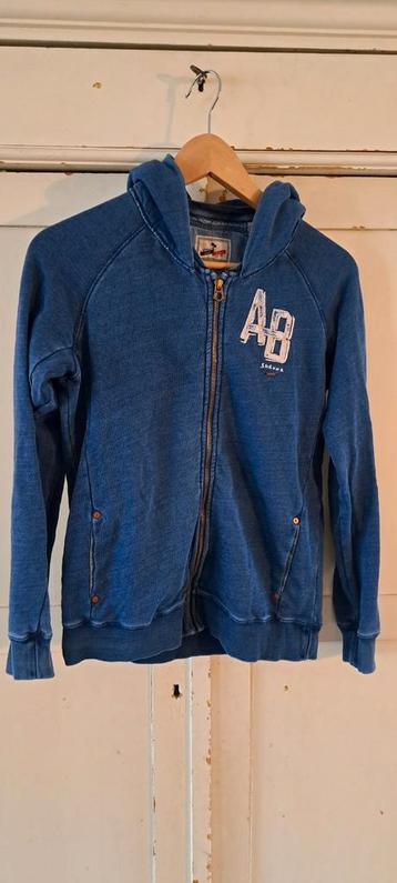 Leuk vest van Scotch maat 146-152  beschikbaar voor biedingen