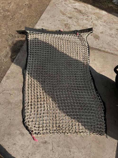 4 hooinetten / slowfeeder 100 x 150 met 3 cm maas, Dieren en Toebehoren, Paarden en Pony's | Overige Paardenspullen, Zo goed als nieuw
