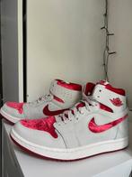 Nike valentine edition, Nike Air Jordan, Verzenden, Rood, Sneakers of Gympen