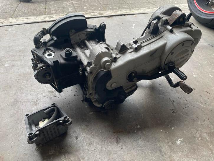 Piaggio 4T Motorblok - Vespa/Zip, Fietsen en Brommers, Brommeronderdelen | Scooters, Gebruikt, Piaggio, Blok, Ophalen of Verzenden