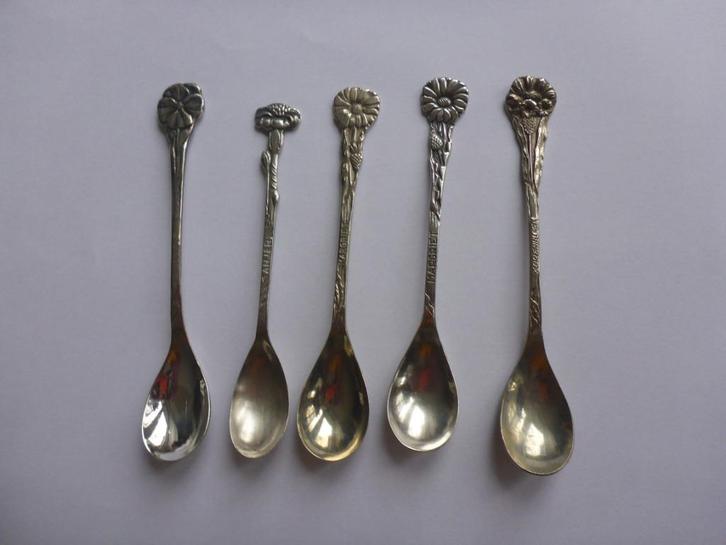 verzilverde bloemenlepeltjes., Antiek en Kunst, Antiek | Bestek, Ophalen of Verzenden