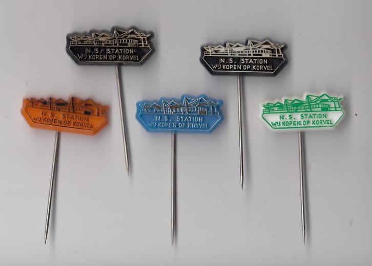 NS Nederlandse Spoorwegen Trein Station Tilburg speldjes, Verzamelen, Speldjes, Pins en Buttons, Gebruikt, Speldje of Pin, Overige onderwerpen