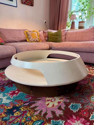 Vintage Midcentury salontafel beschikbaar voor biedingen