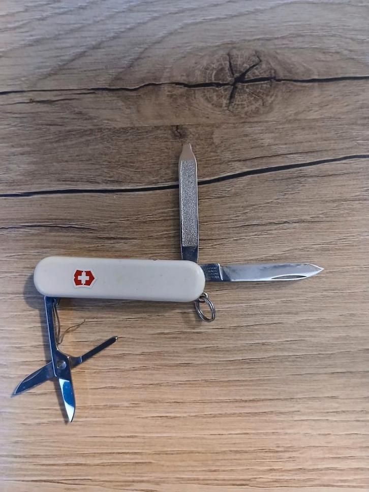 Victorinox Zakmes - Klassiek Zwitsers Mes, Verzamelen, Overige Verzamelen, Gebruikt, Ophalen of Verzenden