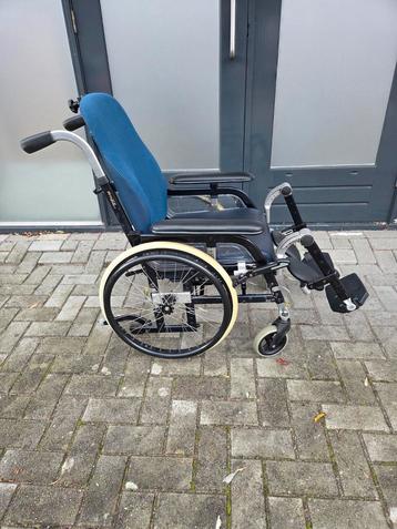 Comfort rolstoel opklapbaar beschikbaar voor biedingen