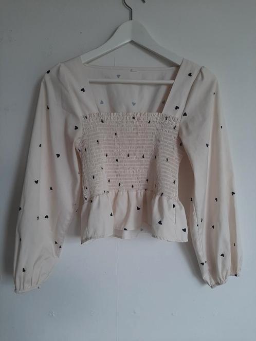 Beige Blouse met Hartjes - Maat S, Kleding | Dames, Blouses en Tunieken, Zo goed als nieuw, Maat 36 (S), Beige, Ophalen of Verzenden