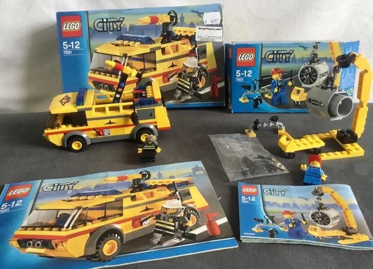 Lego City Airport Fire Truck incl monteur - 7901+ 7891, Kinderen en Baby's, Speelgoed | Duplo en Lego, Zo goed als nieuw, Lego