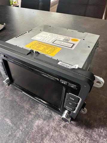RCD 510 VW Radio 6cd beschikbaar voor biedingen