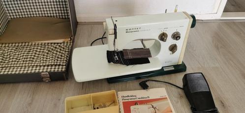 Naaimachine Husqvarna Combina 11, Hobby en Vrije tijd, Naaimachines en Toebehoren, Zo goed als nieuw, Naaimachine, Husqvarna, Ophalen of Verzenden