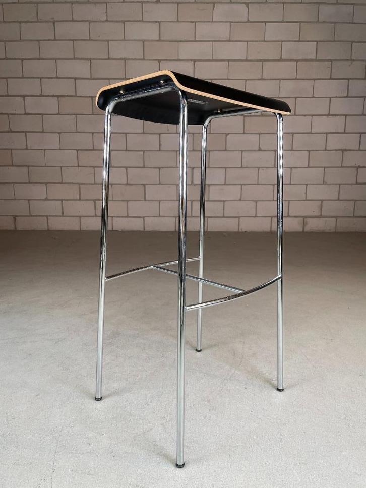 Magnus Olesen Pause Kruk (voorraad: 2), Huis en Inrichting, Barkrukken, Gebruikt, 60 tot 90 cm, Hout, Metaal, 1 kruk, Ophalen