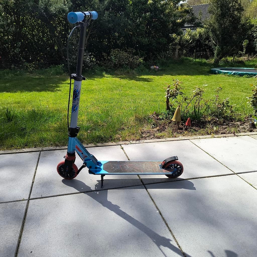 Blauwe step met standaard - Oxelo, Fietsen en Brommers, Steps, Ophalen, Gebruikt, Gewone step, Oxelo