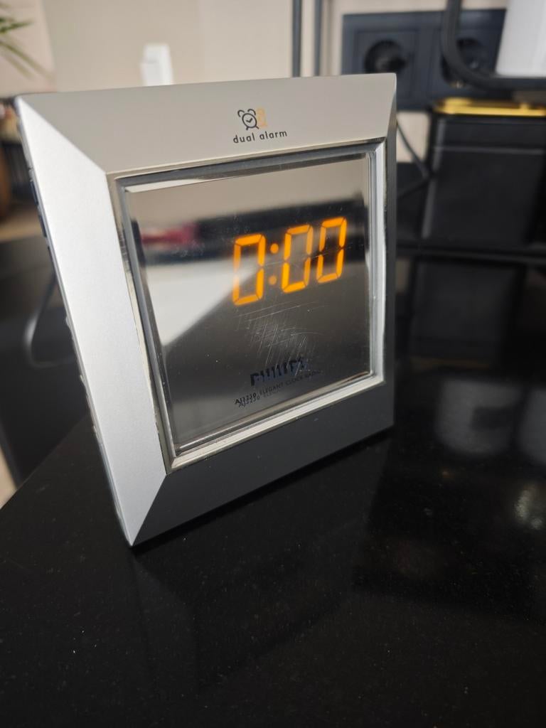 Philips AJ3230/00 Wekkerradio met Dubbel Alarm, Ophalen of Verzenden