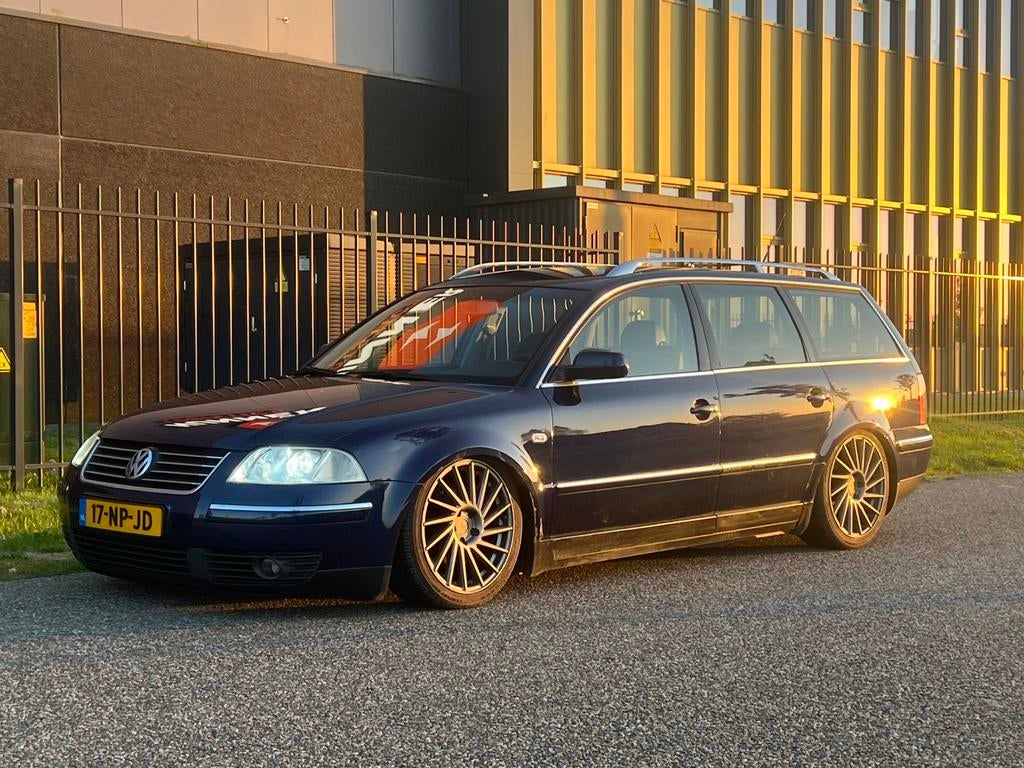 Volkswagen Passat 2.0 Variant 96KW 2004 Blauw, Auto's, Voorwielaandrijving, Zwart, 4 cilinders, 1984 cc