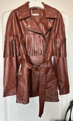 Half lange jas met franje , PU leer, one size, nieuw, Ophalen of Verzenden, Nieuw, Maat 38/40 (M), Bruin