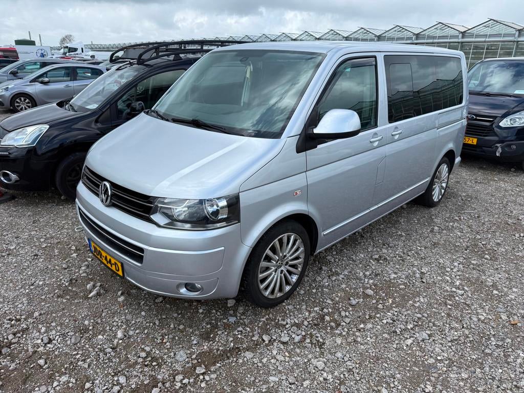 Volkswagen Transporter Multivan 2010 * 2.0 TDI L1H1 Highline, Auto's, Volkswagen, Euro 5, 2081 kg, Gebruikt, 8 stoelen