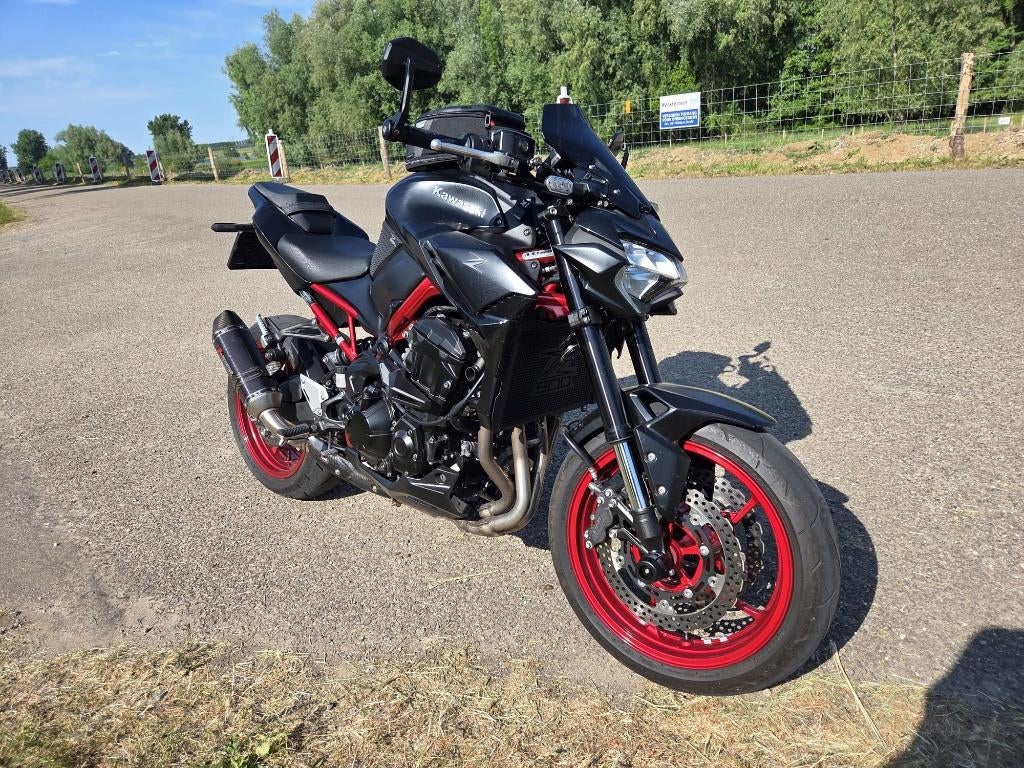 Kawasaki Z900 Perfomance 2021 lage kmstand!, Motoren, Occasion, 4 cilinders, Motorrijbewijs A, 948 cc