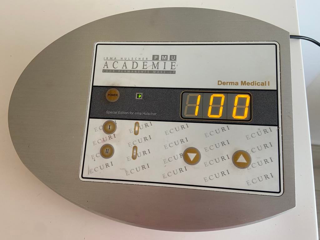 Ecuri Medical I PMU apparaat, Sieraden, Tassen en Uiterlijk, Uiterlijk | Cosmetica en Make-up, Ophalen of Verzenden, Wit, Gehele gezicht