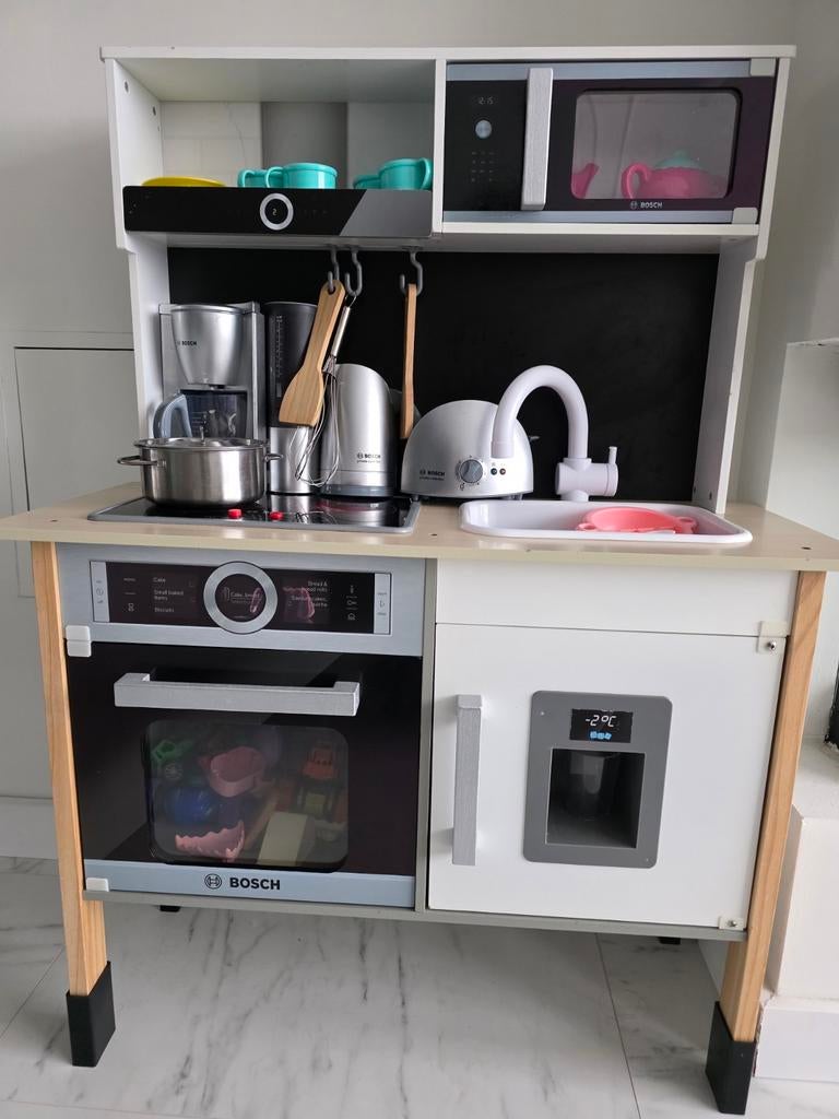 Bosch speelgoed keuken, Ophalen