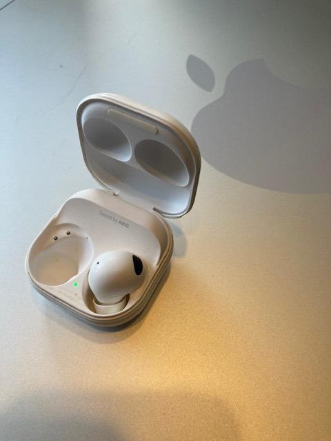 Samsung galaxy buds 2 pro (1 oortje mist), Telecommunicatie, Mobiele telefoons | Oordopjes, Ophalen of Verzenden, Gebruikt, In oorschelp (earbud)