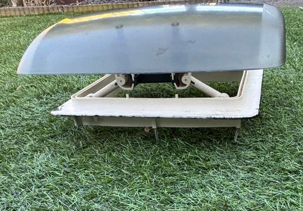 Dakluik 28x28, Ophalen of Verzenden, Zo goed als nieuw