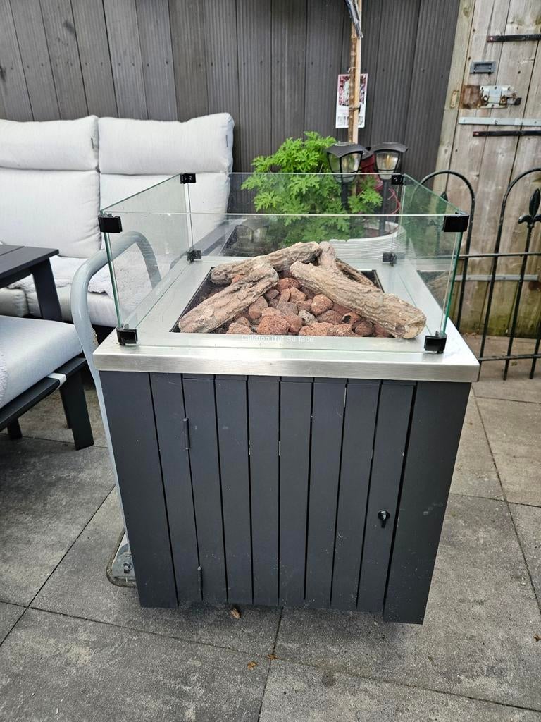 Mooie vuurtafel/sfeerhaard merk Garden Impressions, Tuin en Terras, Vuurtafels, Ophalen, Zo goed als nieuw