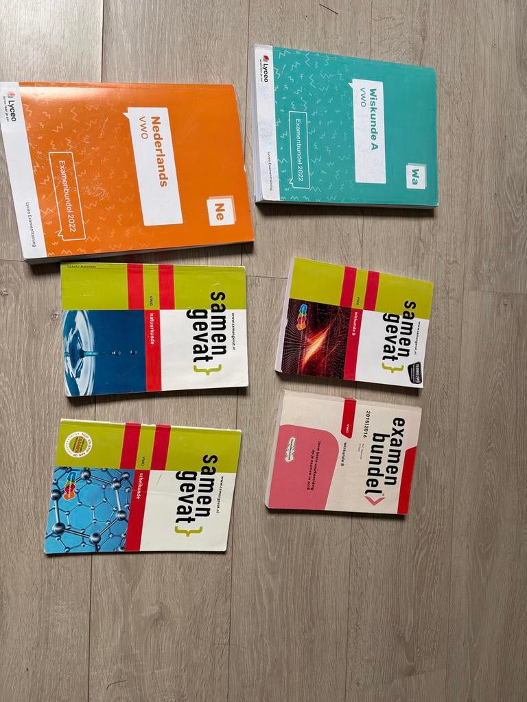 Examenbundels VWO - Diverse jaren/vakken, Boeken, Schoolboeken, Ophalen, Zo goed als nieuw, VWO, Overige vakken