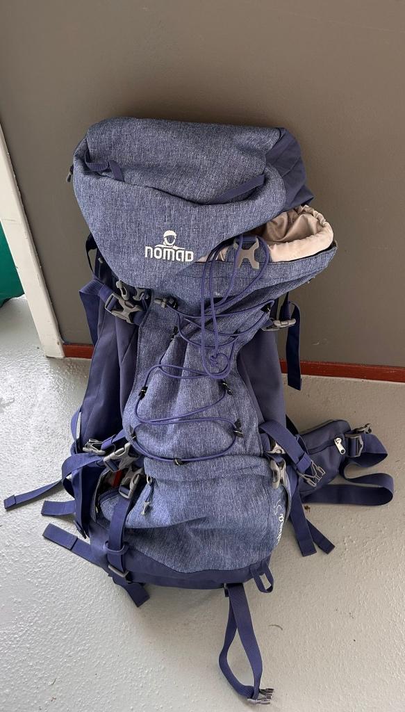 Nomad Sahara 55L Backpack, Ophalen, 30 cm of meer, Blauw, Zo goed als nieuw