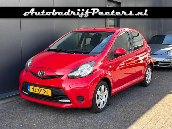 Toyota AYGO 1.0 5-Drs Airco 4-seizoensbanden Netjes, Auto's, Toyota, Bedrijf, Aygo, Airbags, Airconditioning, Centrale vergrendeling