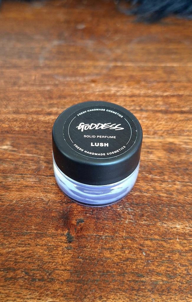 Lush Goddess Solid Perfume, Sieraden, Tassen en Uiterlijk, Uiterlijk | Parfum, Verzenden, Zo goed als nieuw