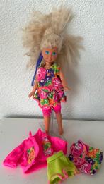 Barbie STACIE Doll Mattel, Ophalen of Verzenden, Zo goed als nieuw, Kleertjes