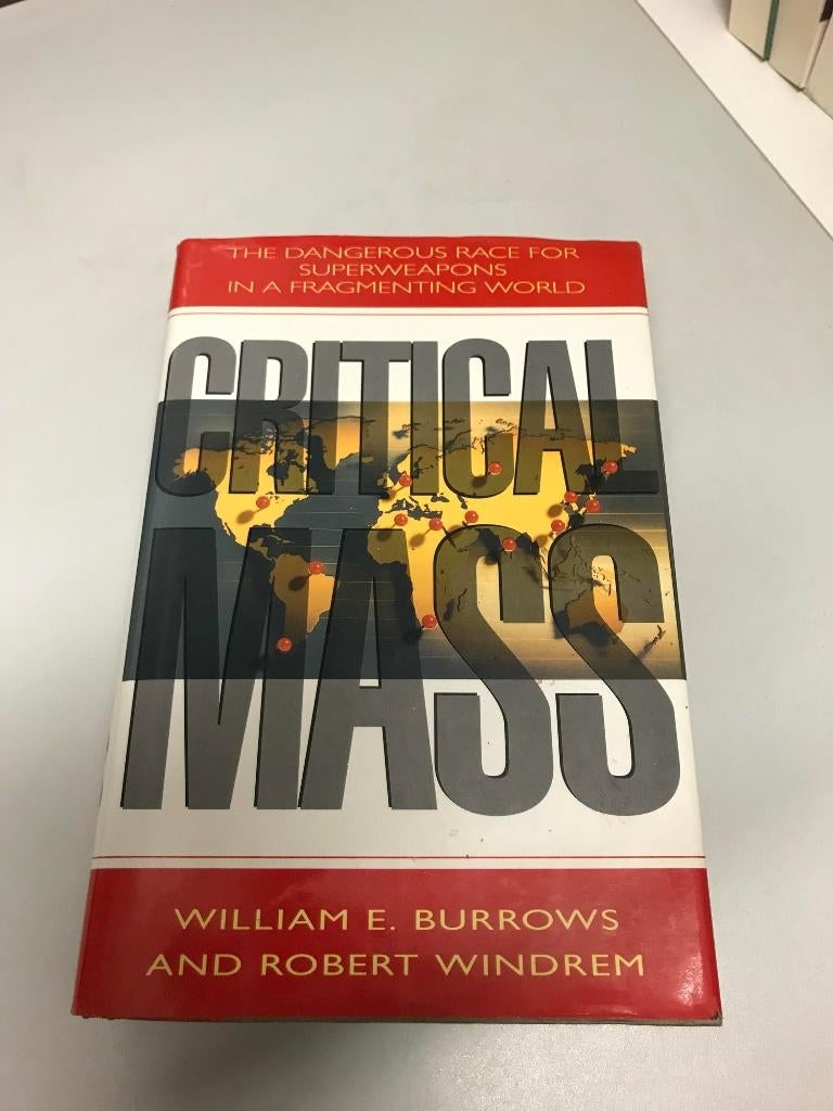 Critical Mass The dangerous race for superweapons, Boeken, Ophalen of Verzenden, 1945 tot heden, Gelezen, Algemeen