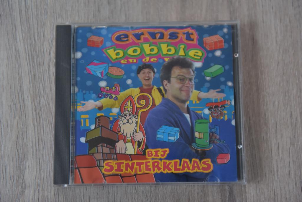ERNST BOBBIE en de REST === BIJ SINTERKLAAS, Cd's en Dvd's, Cd's | Kinderen en Jeugd, Zo goed als nieuw, Muziek, 3 tot 5 jaar
