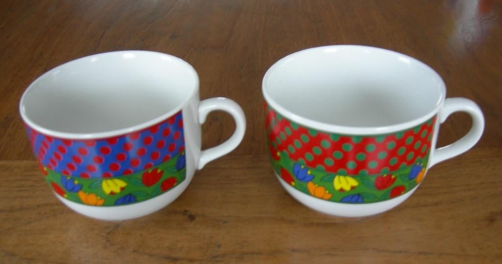 Soepkommen / Soepkom (2x). Mooie kleurige soepkommen., Huis en Inrichting, Keuken | Servies, Ophalen of Verzenden, Zo goed als nieuw