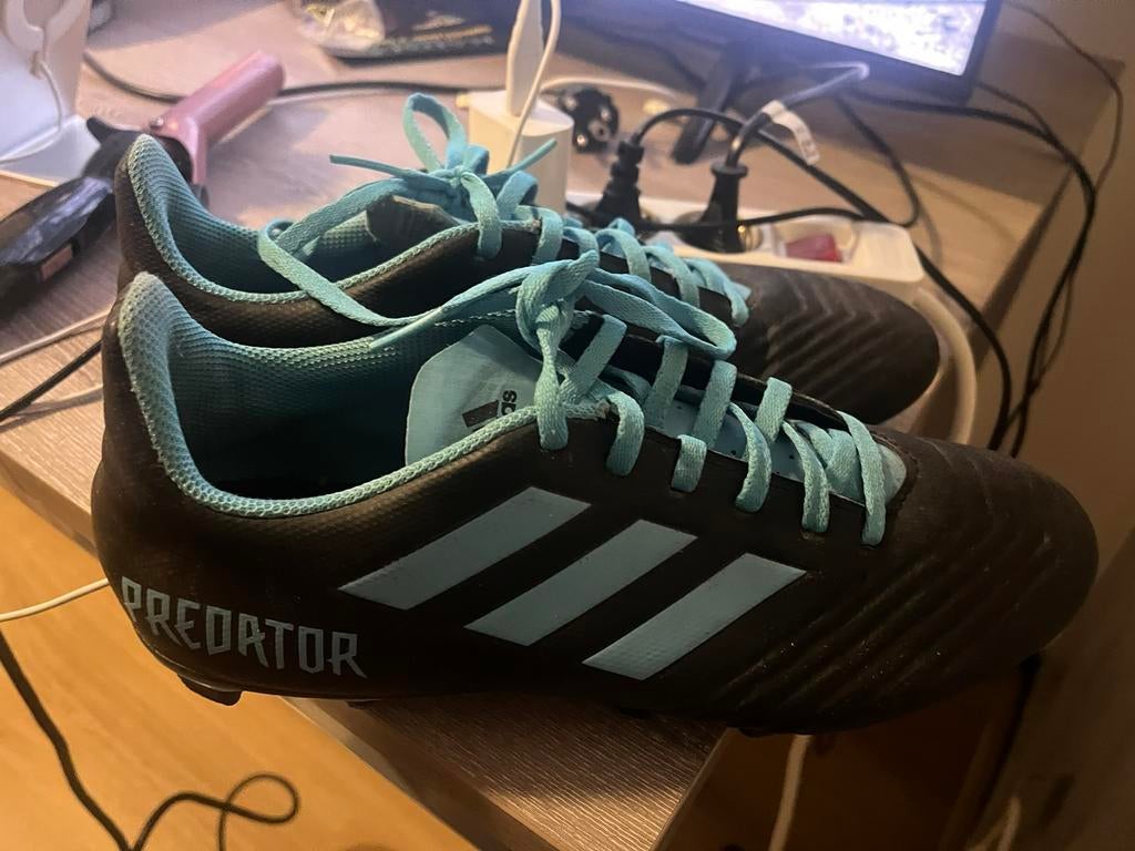 Voetbalschoenen, Maat XS of kleiner, Ophalen of Verzenden, Zo goed als nieuw, Schoenen