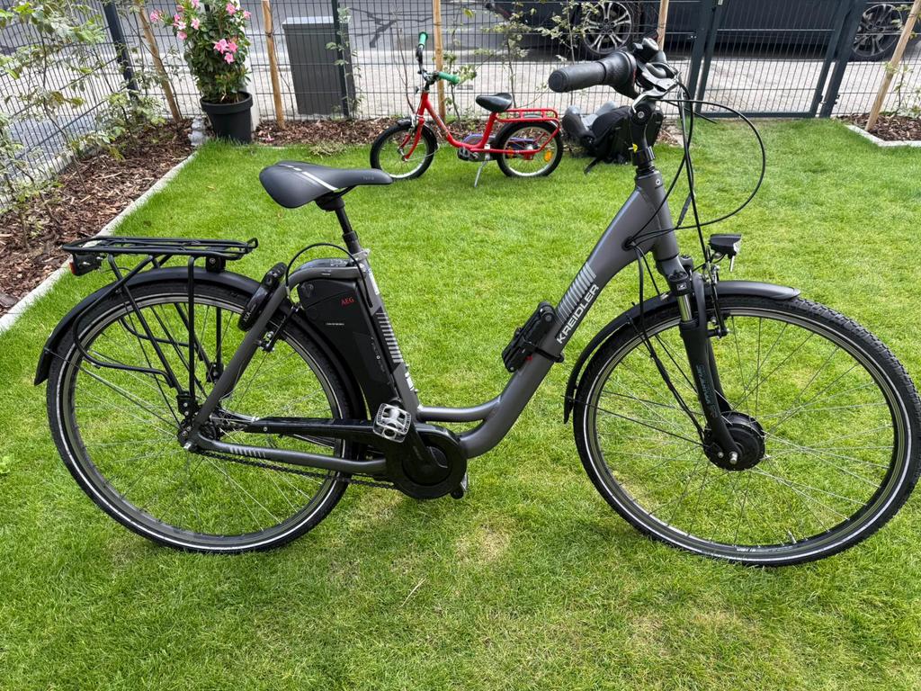 E bike, Fietsen en Brommers, Elektrische fietsen, Ophalen of Verzenden, Zo goed als nieuw, Overige merken