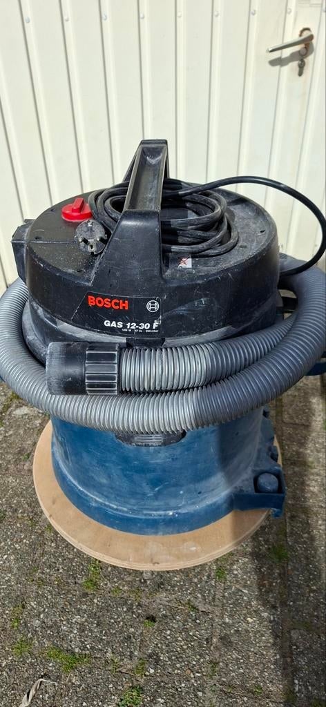 Bosch Bouwstofzuiger GAS 12-30 F, Ophalen, Gebruikt, Stofzuiger, Reservoir