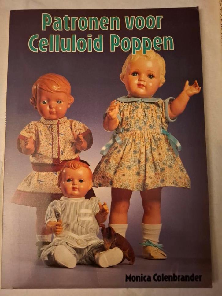 Boek: Patronen voor Celluloid Poppen - Monica Colenbrander, Hobby en Vrije tijd, Kledingpatronen, Ophalen