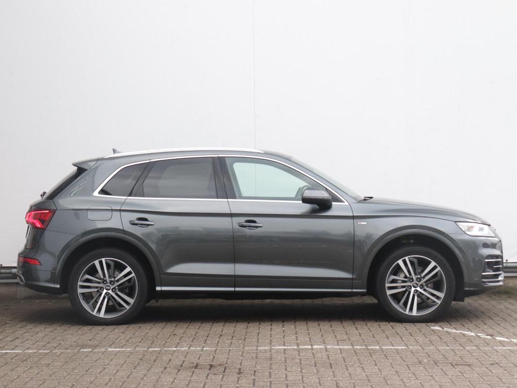 Audi Q5 55 TFSI e S edition | Head-up | Camera | Dodehoekdet, Automaat, 4 cilinders, Plug-in hybride, Bedrijf