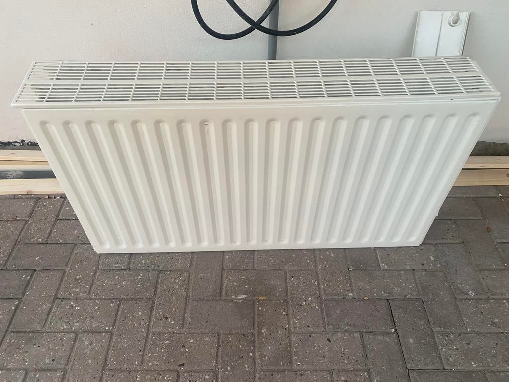 3 radiatoren 1x 33- en 2x 22, Ophalen, 30 tot 80 cm, Radiator, 150 cm of meer