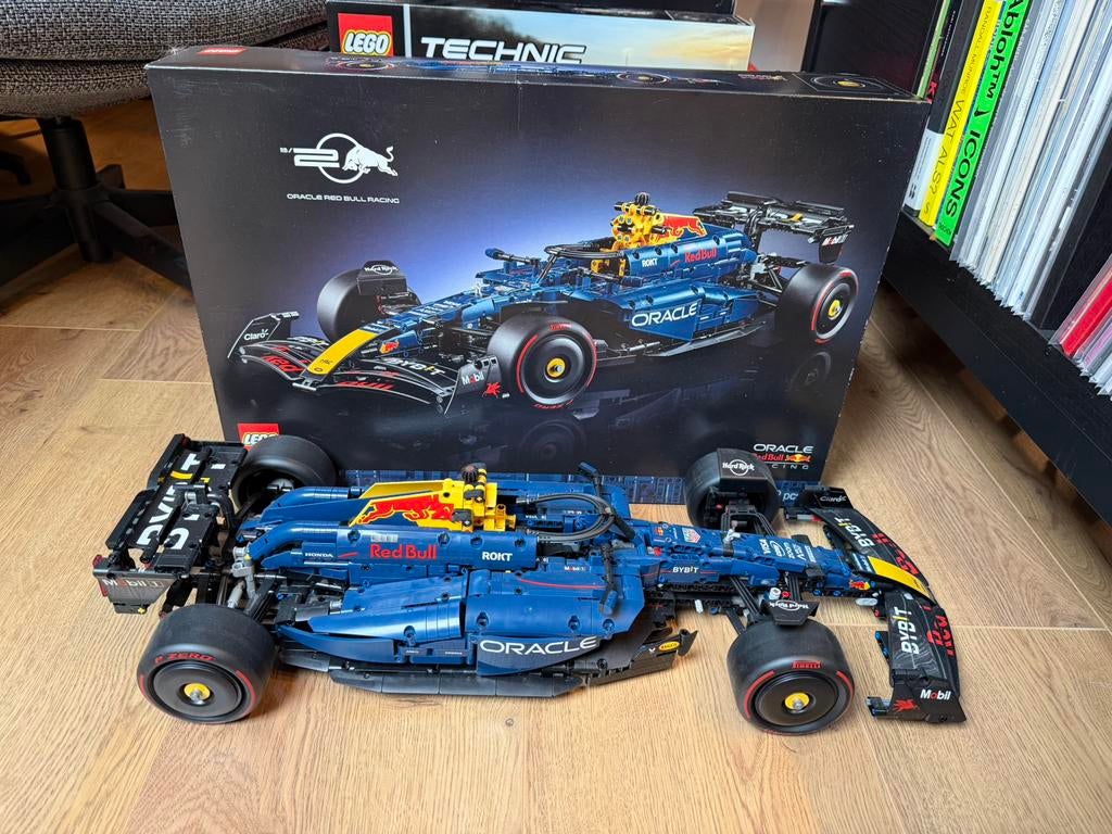 4x LEGO F1 (Red Bull, Ferrari, McLaren, Mercedes), Kinderen en Baby's, Speelgoed | Duplo en Lego, Ophalen, Zo goed als nieuw, Complete set