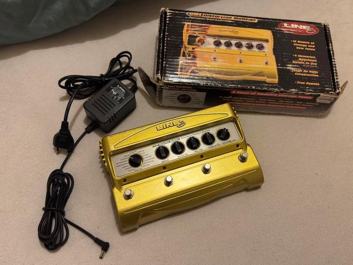 Line6 DM-4 Distortion Modeler + power supply, Muziek en Instrumenten, Effecten, Zo goed als nieuw, Ophalen of Verzenden