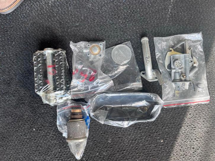 Nieuwe Solex Onderdelen - Aandrijfrol, Carburateur, etc., Fietsen en Brommers, Brommeronderdelen | Oldtimers, Nieuw, Ophalen of Verzenden