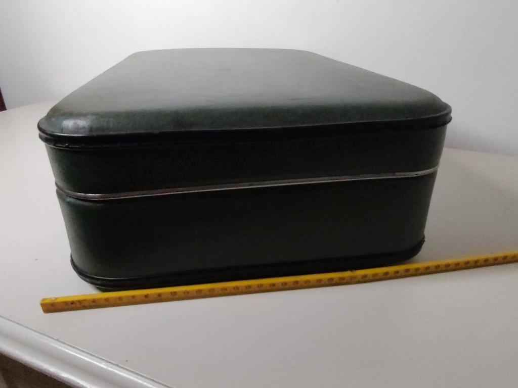 K635 VINTAGE jaren 60 koffer groen van geperst karton, Overige materialen, Gebruikt, 50 tot 60 cm, Onbekend