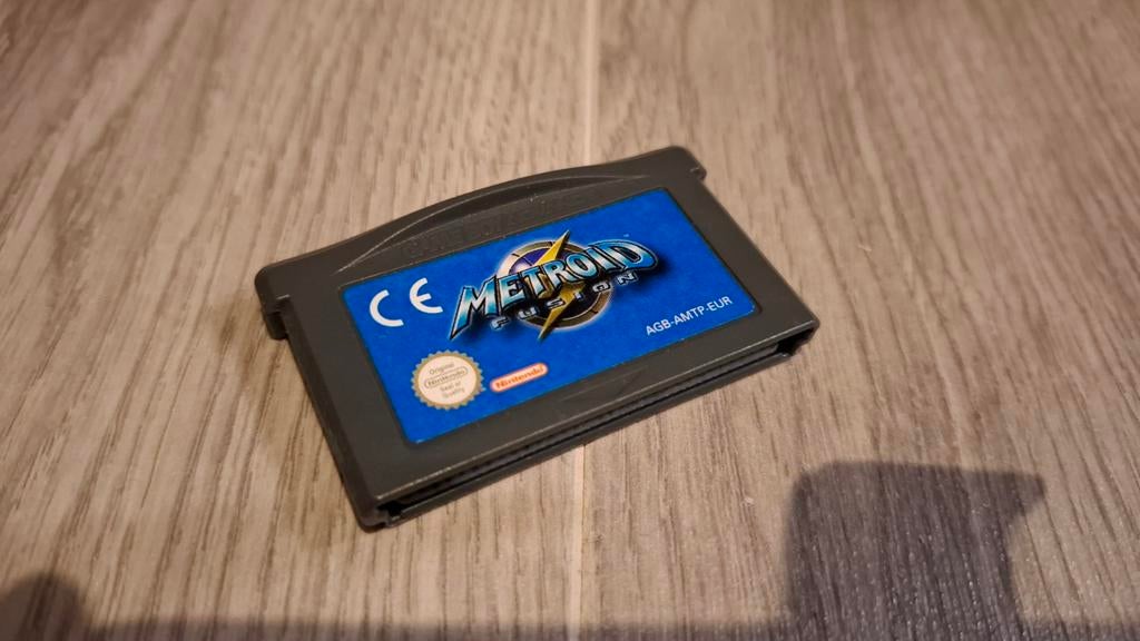 Originele Metroid Fusion - Game Boy Advance, Spelcomputers en Games, Games | Nintendo Game Boy, Avontuur en Actie, Gebruikt, 1 speler