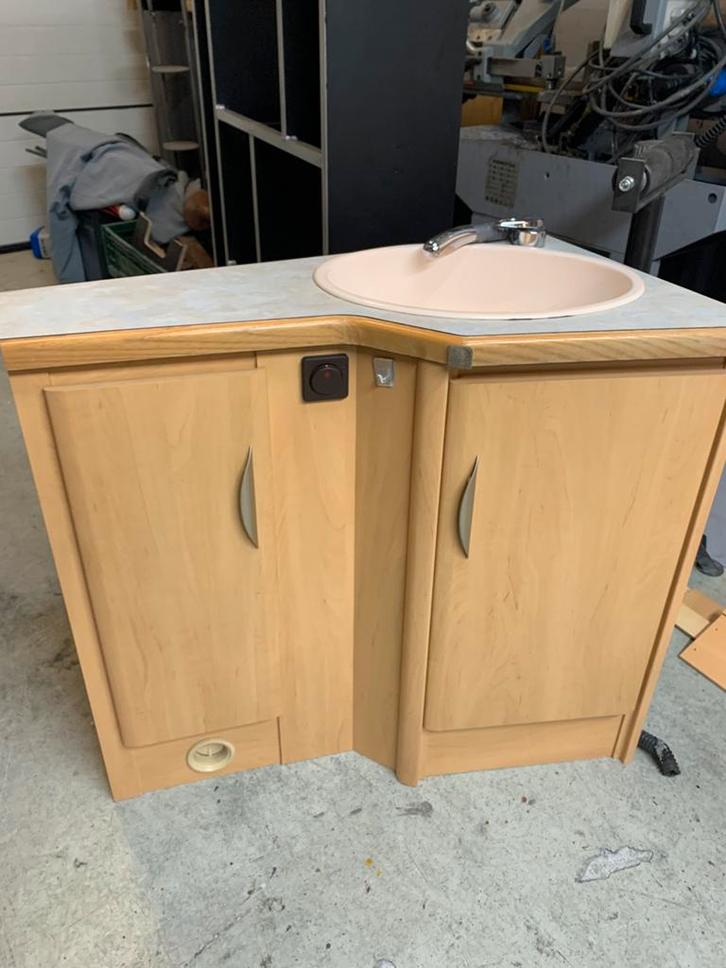 Compleet frans bed, wc unit en badmeubel caravan fendt, Caravans en Kamperen, Caravan accessoires, Gebruikt, Ophalen