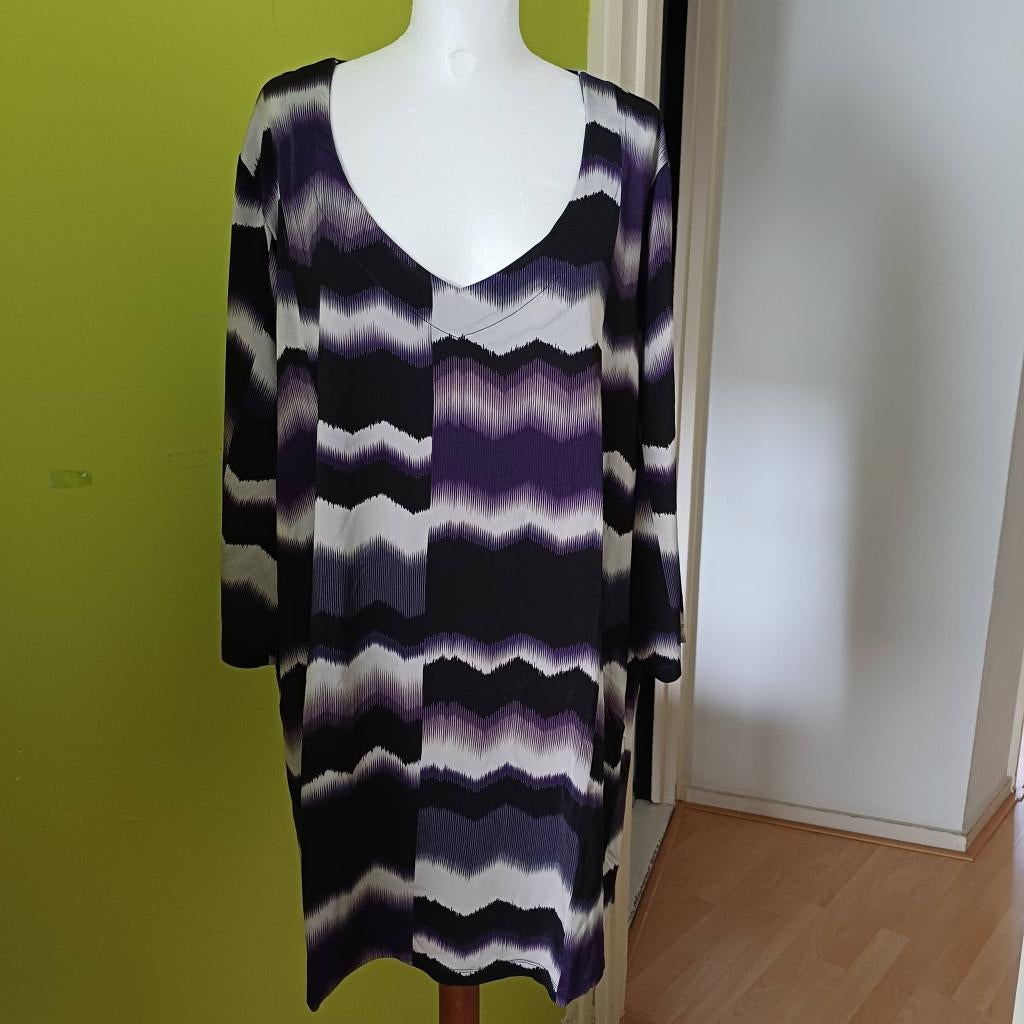 Mooie zwart/paarse top van Ulla Popken maat 54/56, Zwart, Ulla Popken, Zo goed als nieuw, Shirt of Top