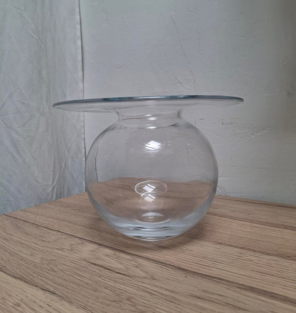Blank glazen Nanny Still vaas. Type Saturnus., Overige kleuren, Ophalen of Verzenden, Minder dan 50 cm, Glas