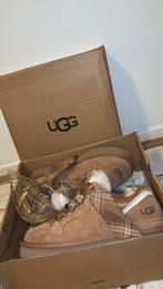 UGG Sneaker 38, Kleding | Dames, Schoenen, Bruin, Nieuw, Ophalen of Verzenden, Sneakers of Gympen