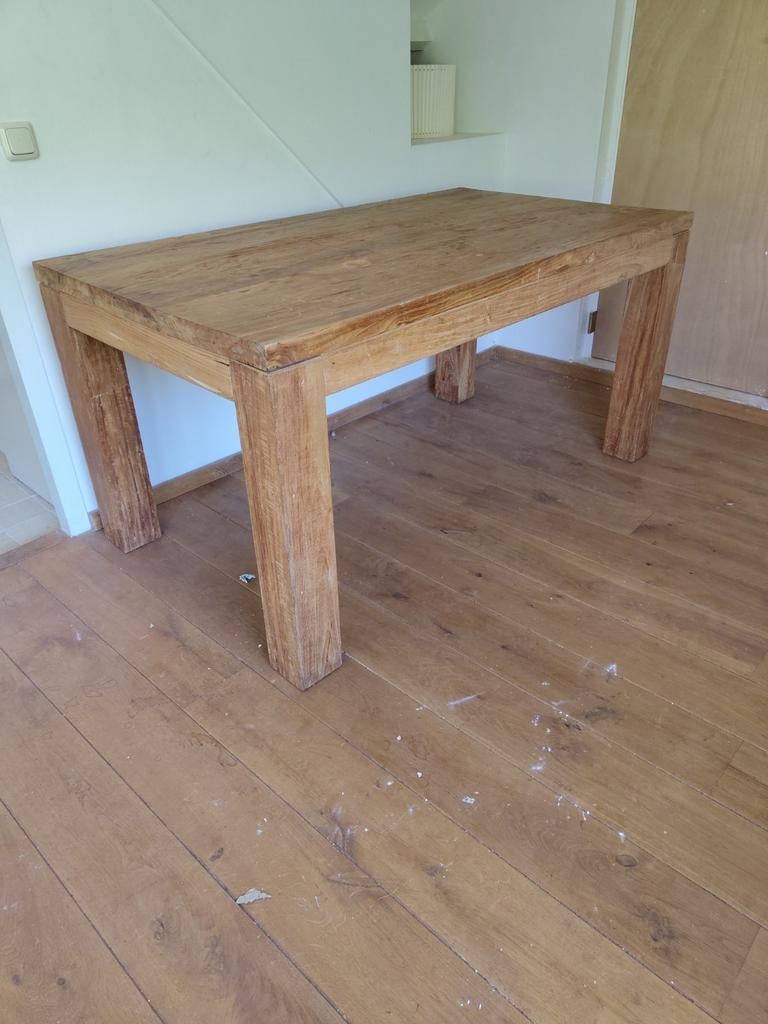 Robuuste houten eettafel - massief en sfeervol, Huis en Inrichting, Tafels | Eettafels, Gebruikt, 150 tot 200 cm, Rechthoekig