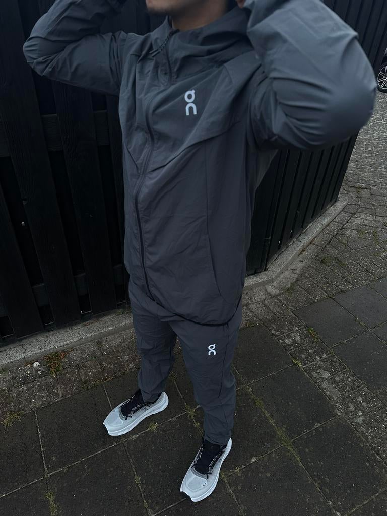 Oncloud traininspakken, Ophalen of Verzenden, Zo goed als nieuw